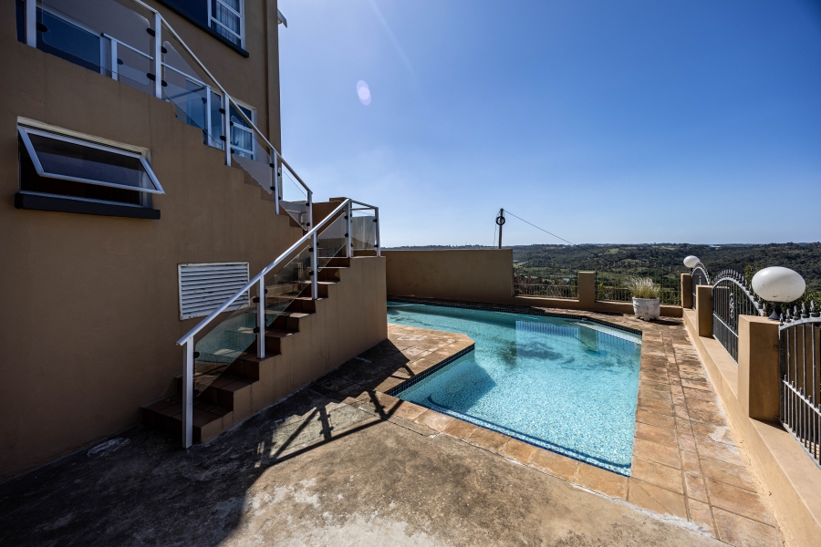 5 Bedroom Property for Sale in Gonubie North Eastern Cape